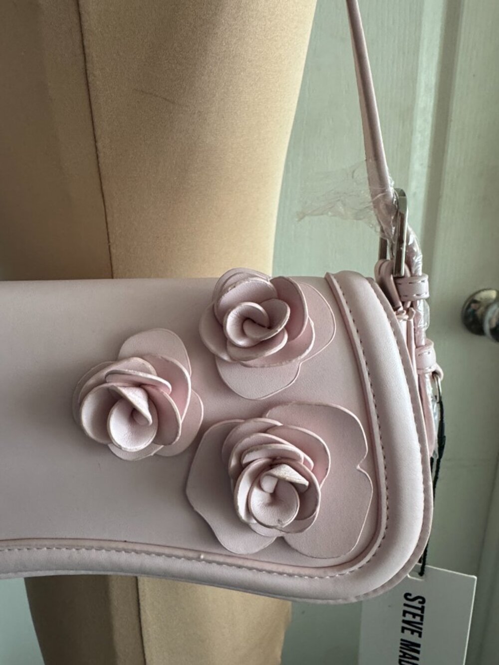 Steve Madden Pink FROST Shoulder Bag - Picture 3 of 10